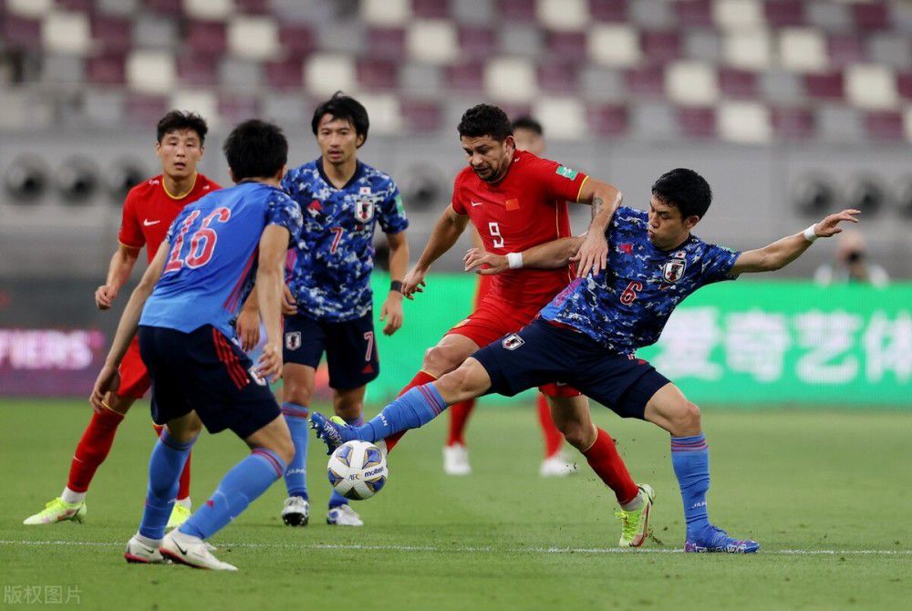 本轮意甲联赛，尤文图斯1-0战胜那不勒斯，加蒂取得进球。